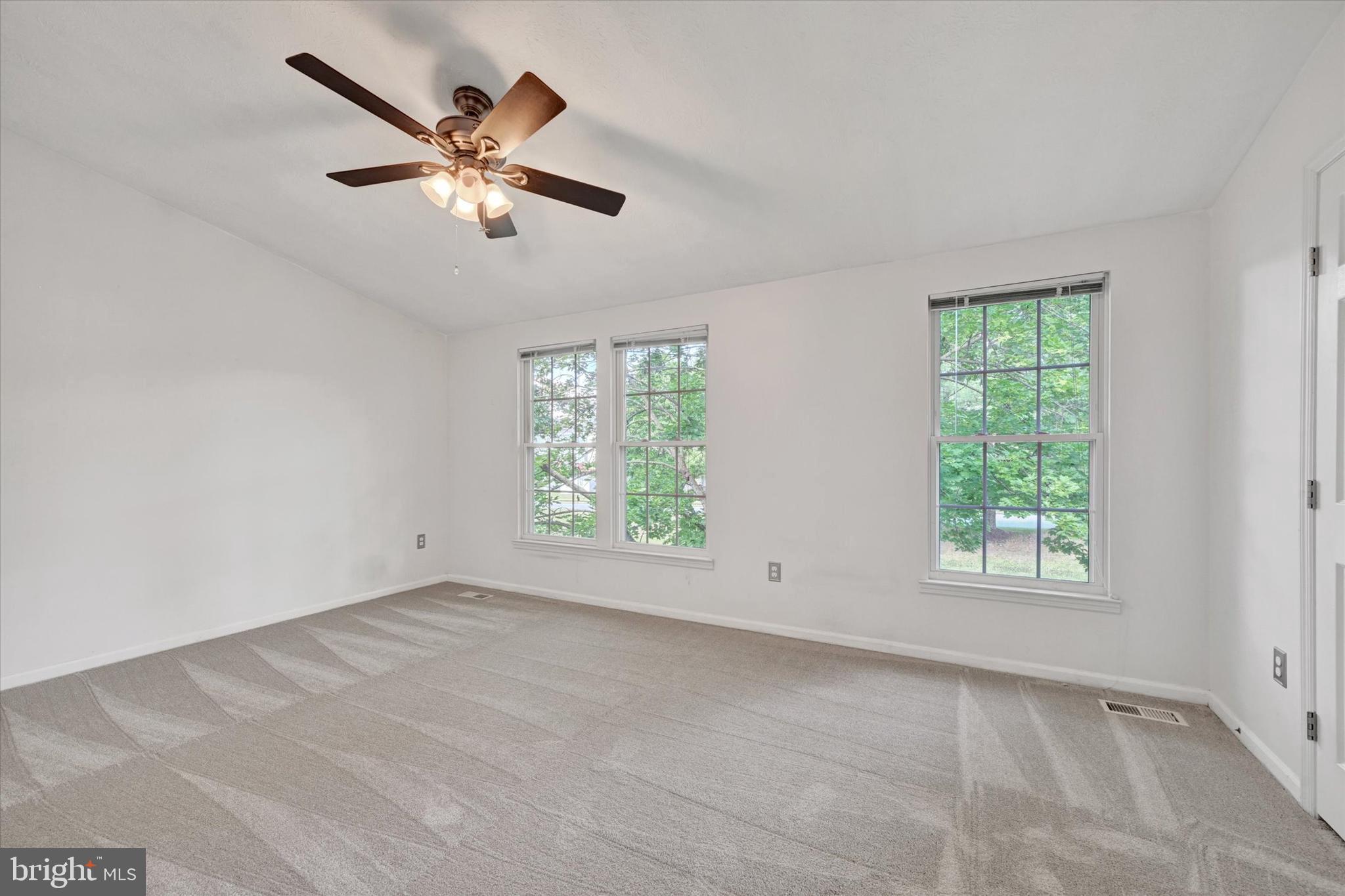 7767 Paddock Way Baltimore, MD 21244 - Photo 14 of 32