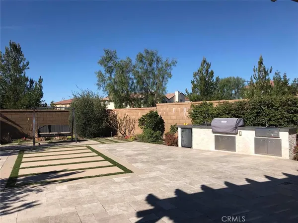 $5,200 | 96 Decker, Irvine, CA 92620