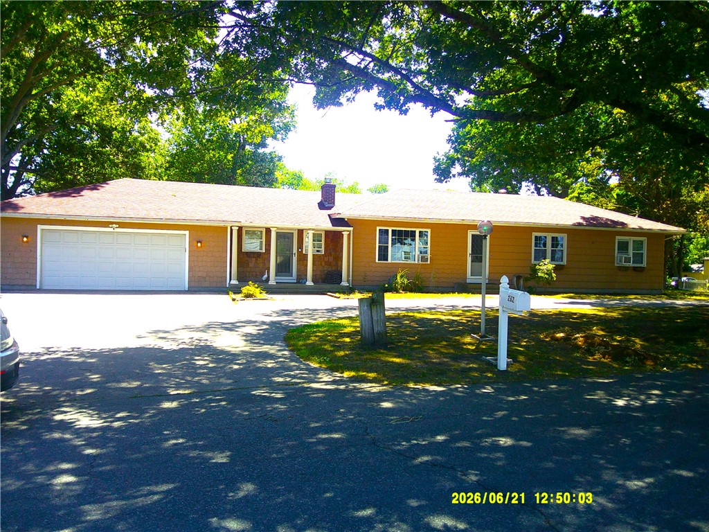 262 Pequot Avenue Warwick, RI 02889 - Photo 2 of 22