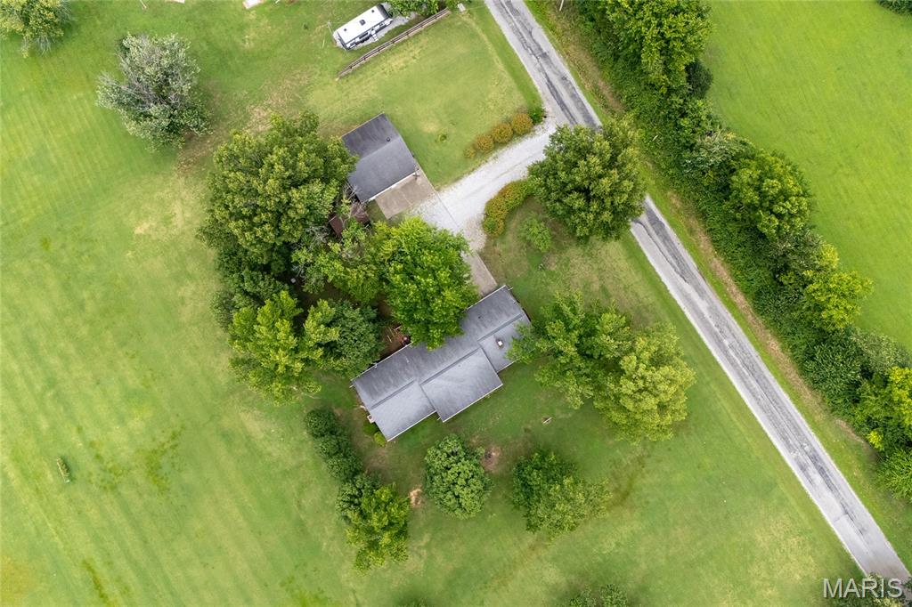 1425 Coffee Road Raleigh, IL 62977 - Photo 29 of 33