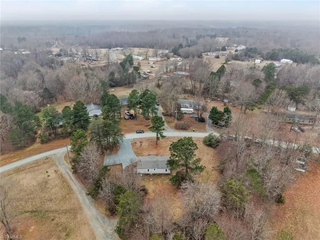 $200,000 | 7934 Wood Hollow Trail, Liberty, NC 27298