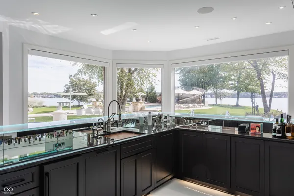 $10,948,500 | 10606 Brooks School Road, Fishers, IN 46037