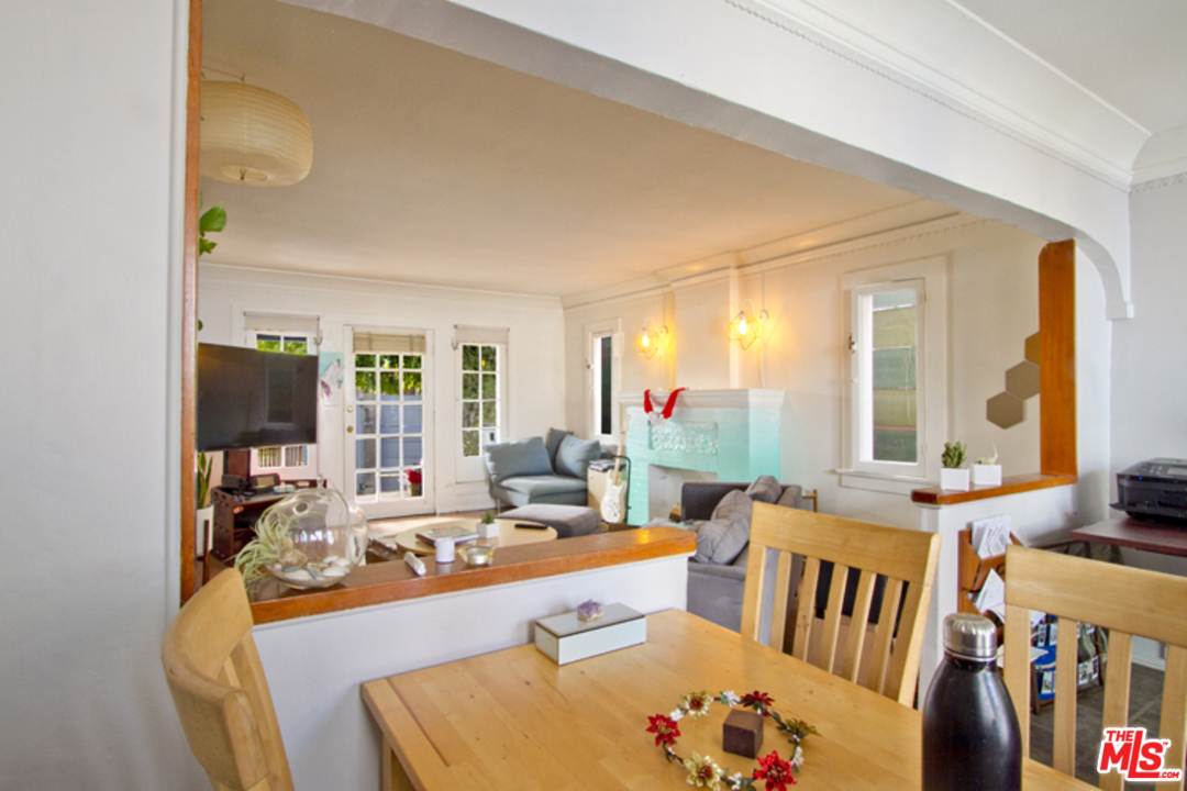 537 Rialto Avenue Venice, CA 90291 - Photo 5 of 17 Gallery Image 5