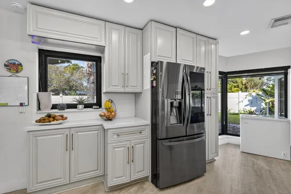 $6,300 | 2601 Northeast 8th Court, Pompano Beach, FL 33062