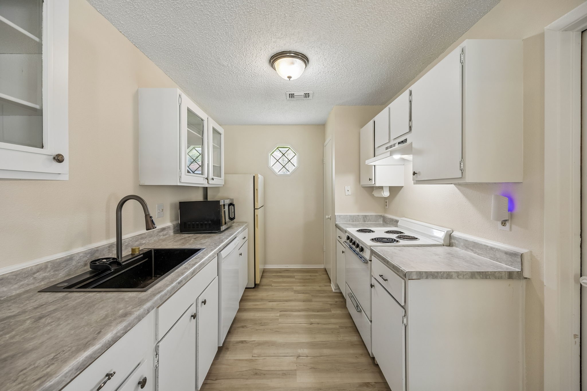 3123 Raccoon Run Spring, TX 77373 - Photo 6 of 16