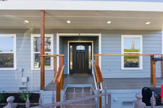 $658,888 | 5729 Bancroft Avenue, Oakland, CA 94605