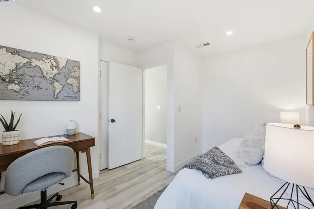 $658,888 | 5729 Bancroft Avenue, Oakland, CA 94605