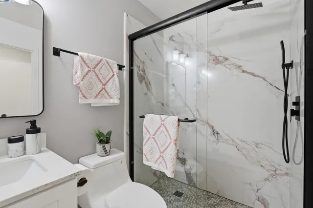 $658,888 | 5729 Bancroft Avenue, Oakland, CA 94605