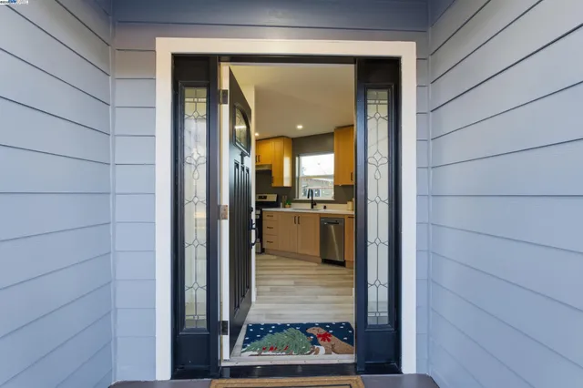 $658,888 | 5729 Bancroft Avenue, Oakland, CA 94605