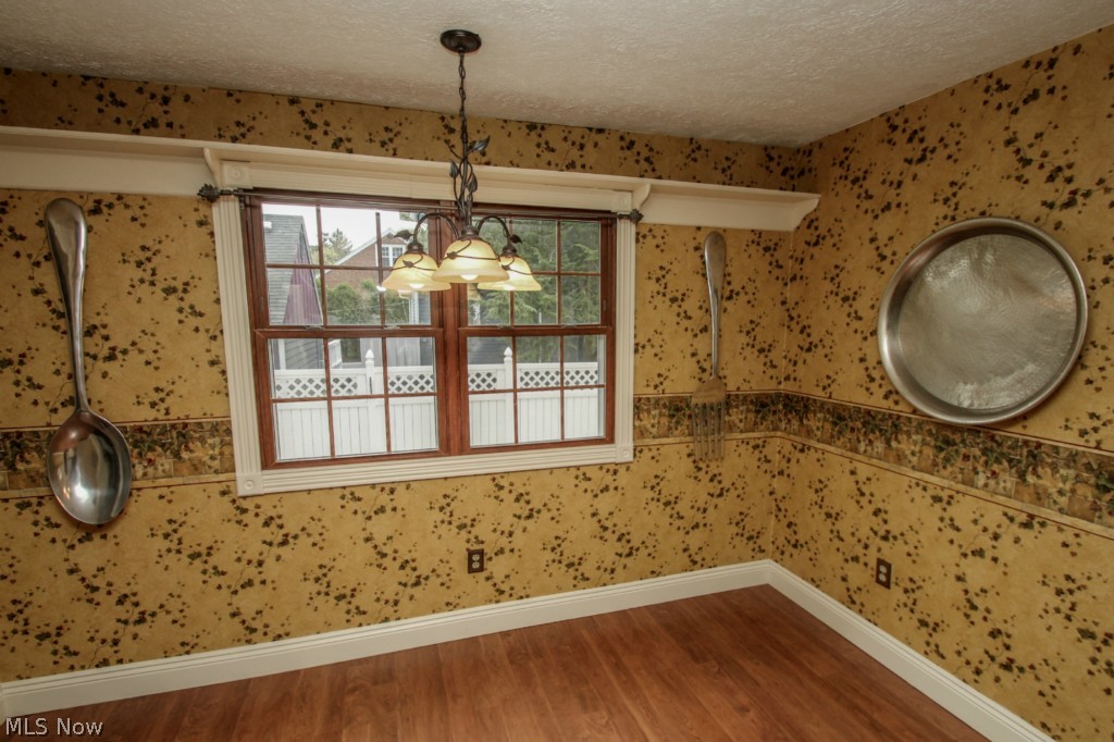 6411 Chestnut Road Independence, OH 44131 - Photo 8 of 25 Kitchen Dinette Area
