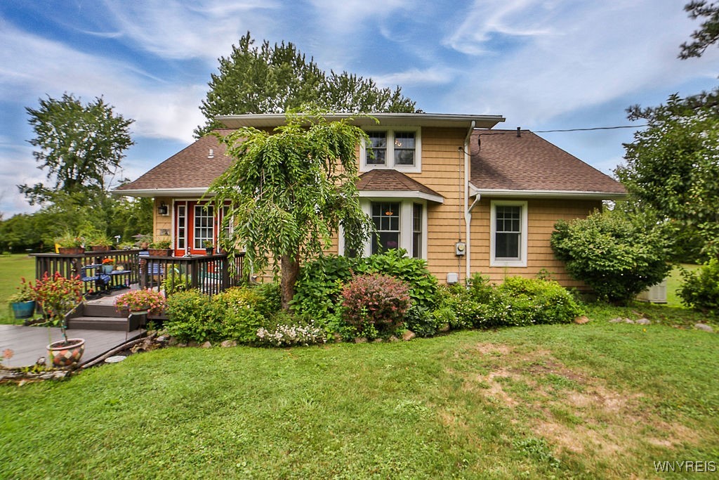 767 Sturgeon Point Road Evans, NY 14047 - Photo 8 of 46