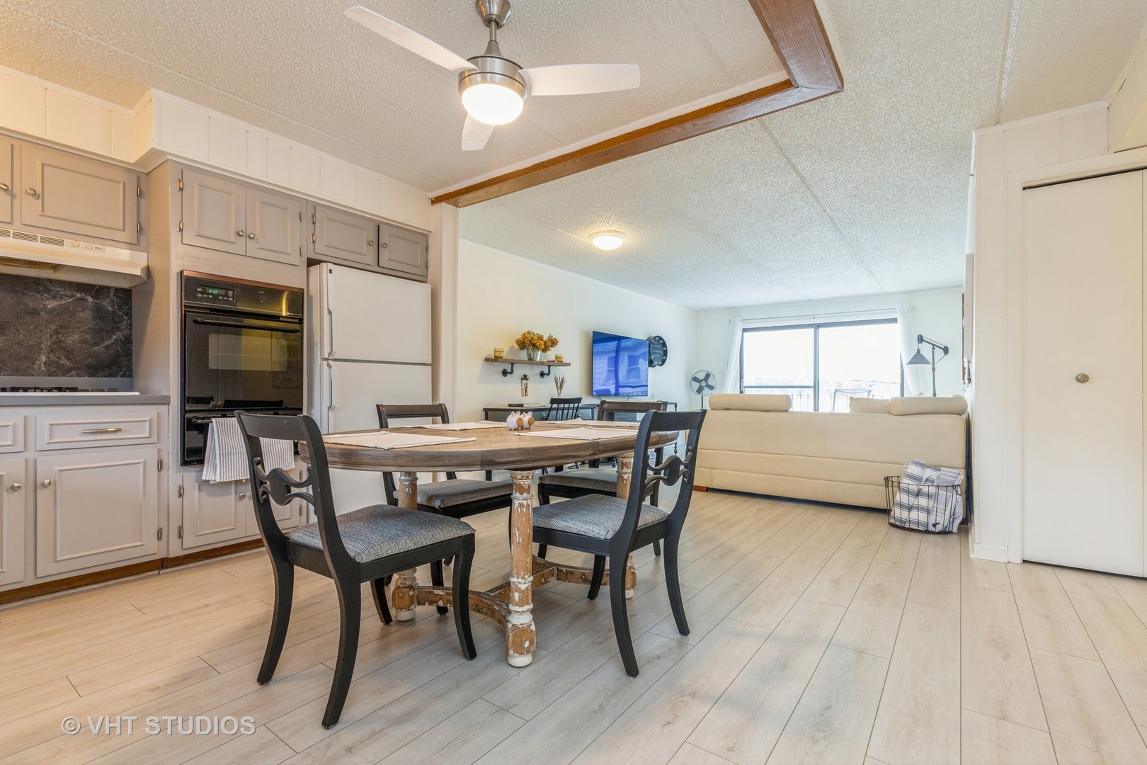 26 North Pistakee Lake Road, Unit 2F Fox Lake, IL 60020 - Photo 2 of 23 Gallery Image 2