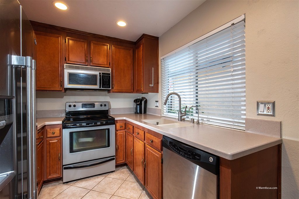 9610 Bart Lane Santee, CA 92071 - Photo 5 of 25