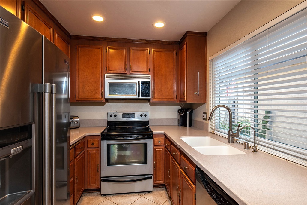 9610 Bart Lane Santee, CA 92071 - Photo 6 of 25