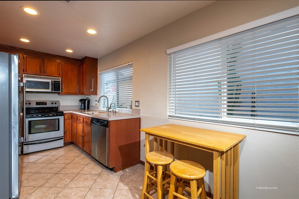 9610 Bart Lane Santee, CA 92071 - Photo 8 of 25