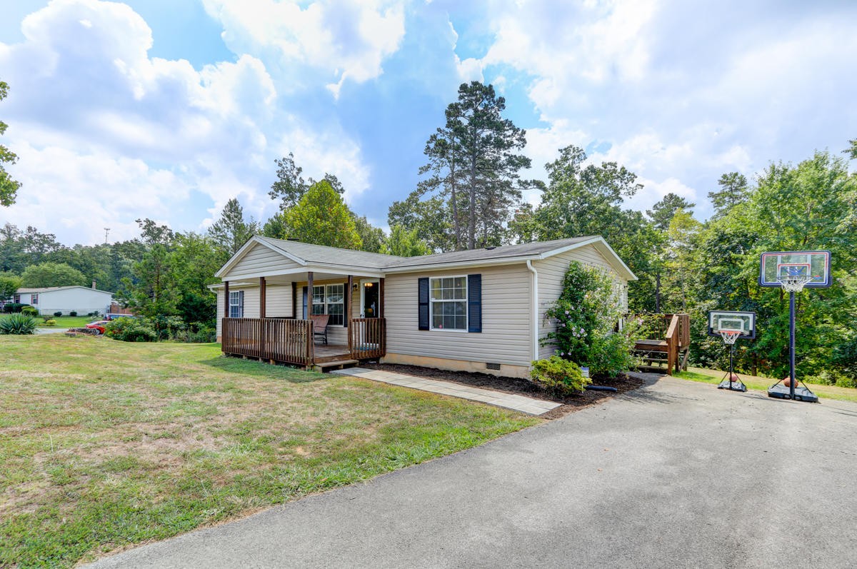 7530 Hunters Ridge Way Knoxville, TN 37914 - Photo 3 of 21 Gallery Image 3