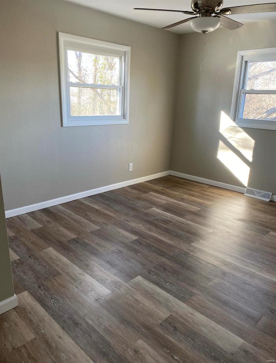 6312 Town Hall Road Belleville, IL 62223 - Photo 13 of 17