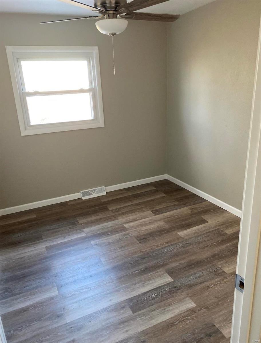 6312 Town Hall Road Belleville, IL 62223 - Photo 15 of 17