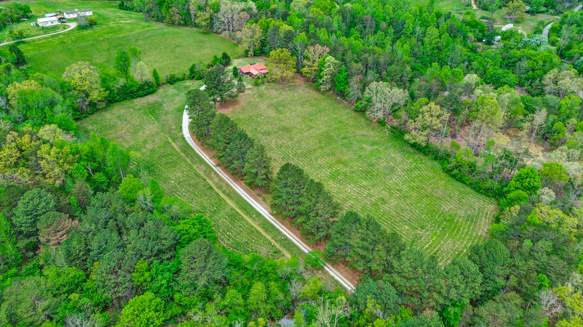 178 Montgomery Road Dayton, TN 37321 - Photo 31 of 42 dji_0828-dji_0830