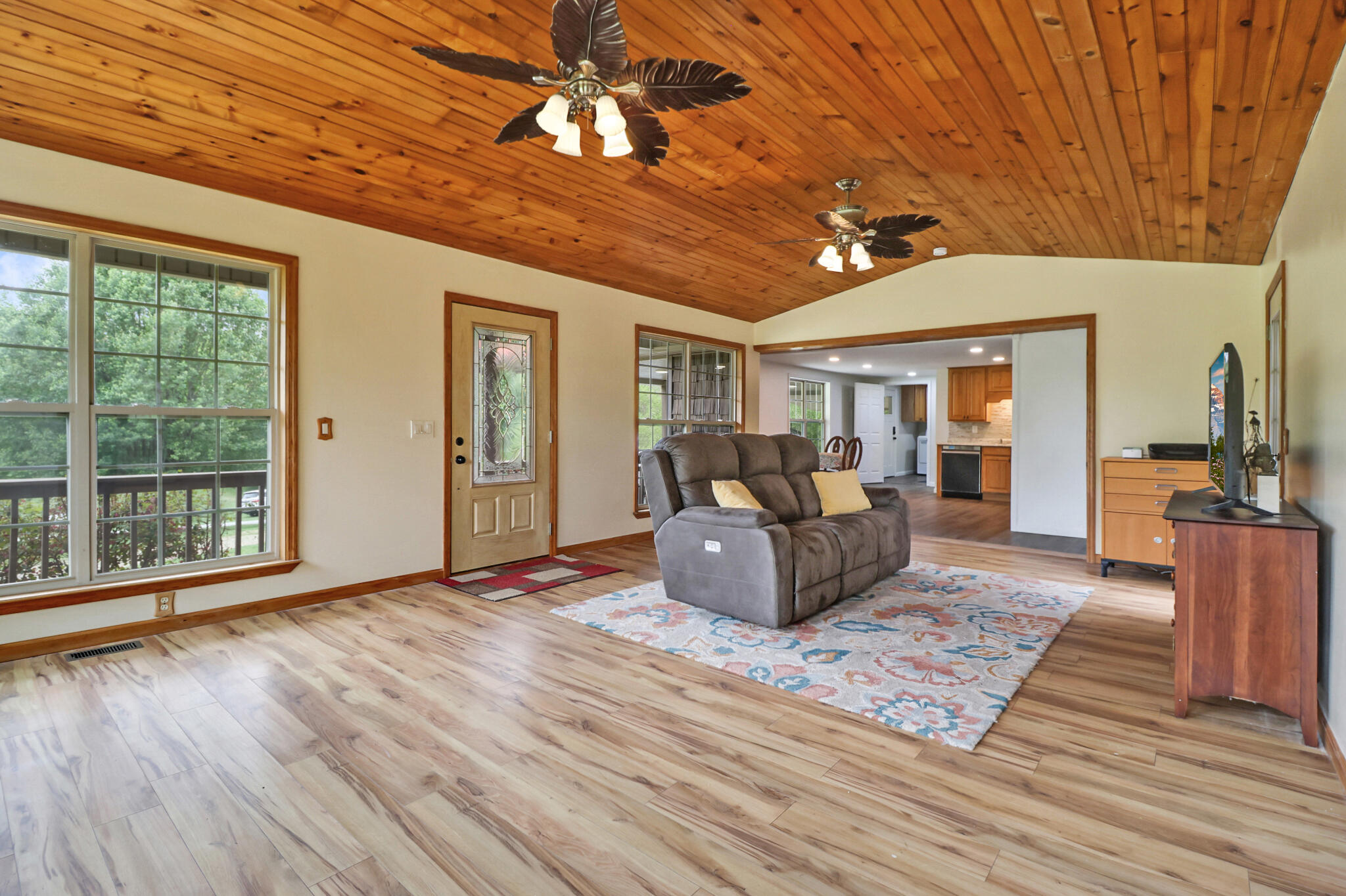 178 Montgomery Road Dayton, TN 37321 - Photo 8 of 42 if1a4333-if1a4337_optional