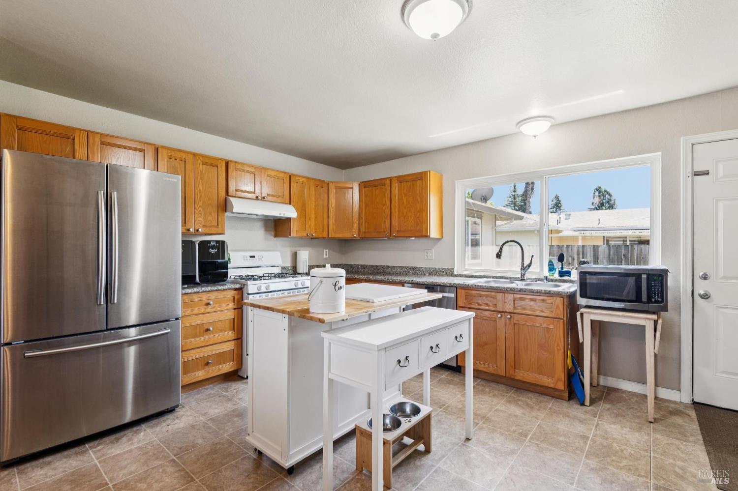 7293 Circle Drive Rohnert Park, CA 94928 - Photo 10 of 37