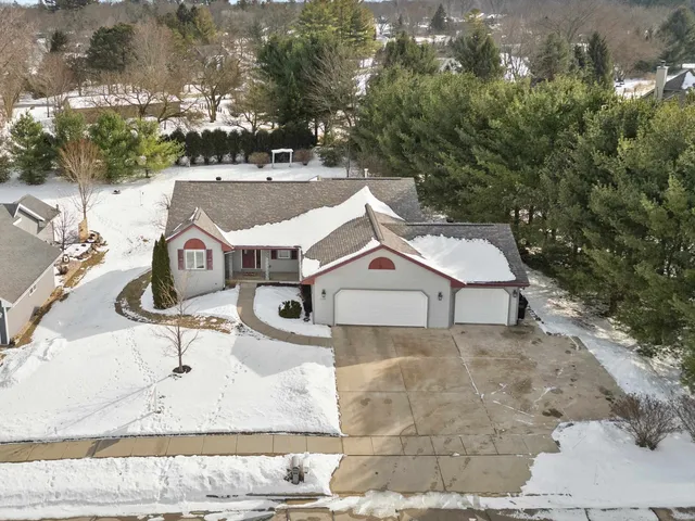 $450,000 | 1523 Lena Lane, Fort Atkinson, WI 53538