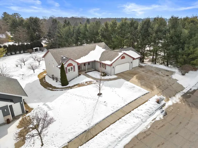 $450,000 | 1523 Lena Lane, Fort Atkinson, WI 53538
