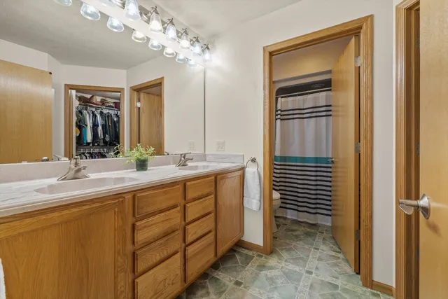 $450,000 | 1523 Lena Lane, Fort Atkinson, WI 53538