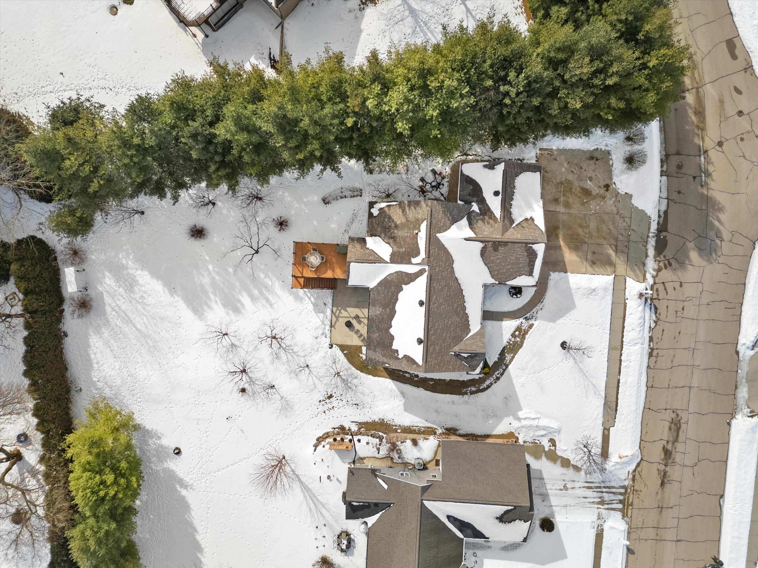 1523 Lena Lane Fort Atkinson, WI 53538 - Photo 3 of 44