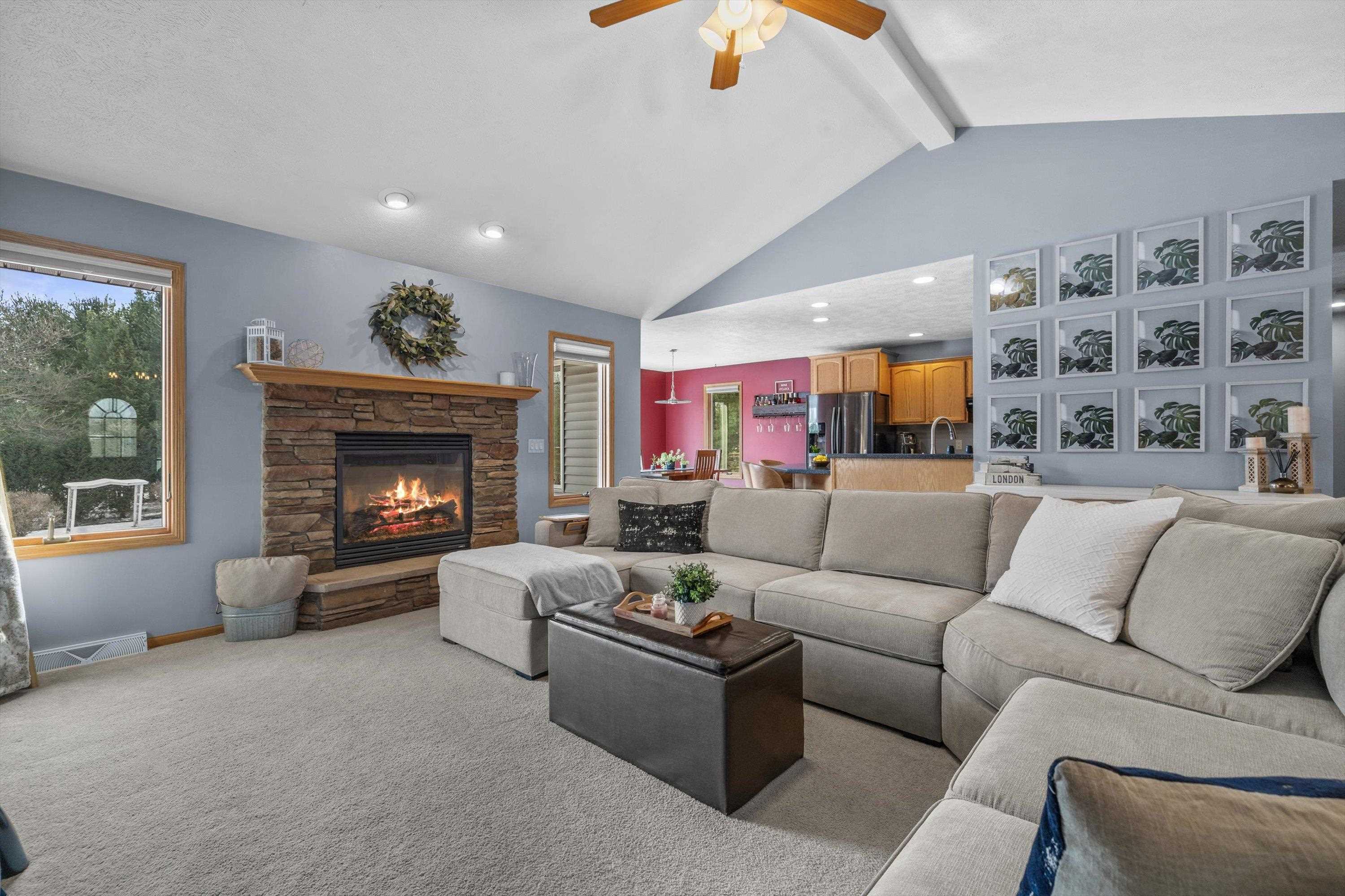 1523 Lena Lane Fort Atkinson, WI 53538 - Photo 8 of 44