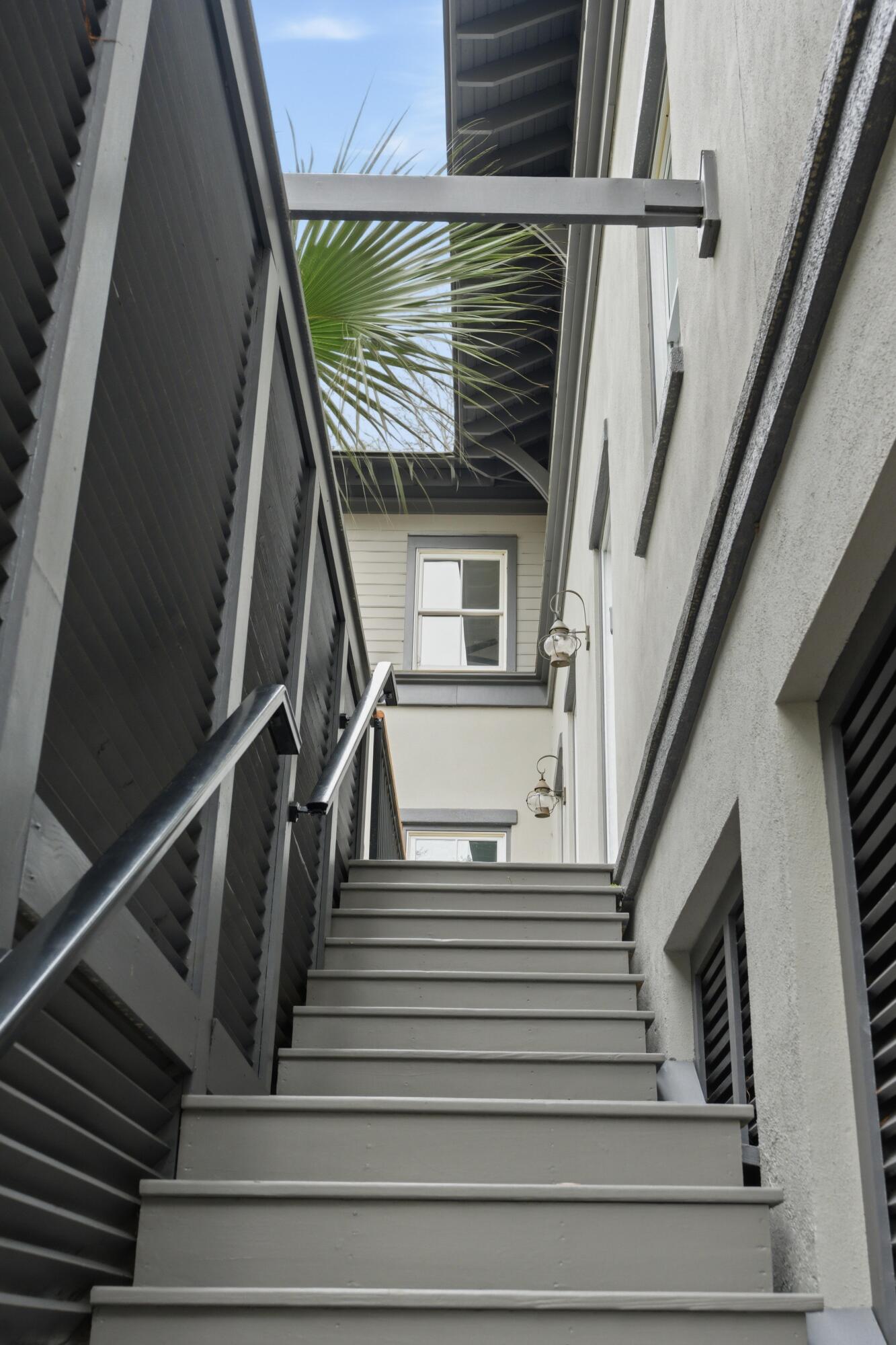 121 Jakes Lane Mount Pleasant, SC 29464 - Photo 4 of 71 7