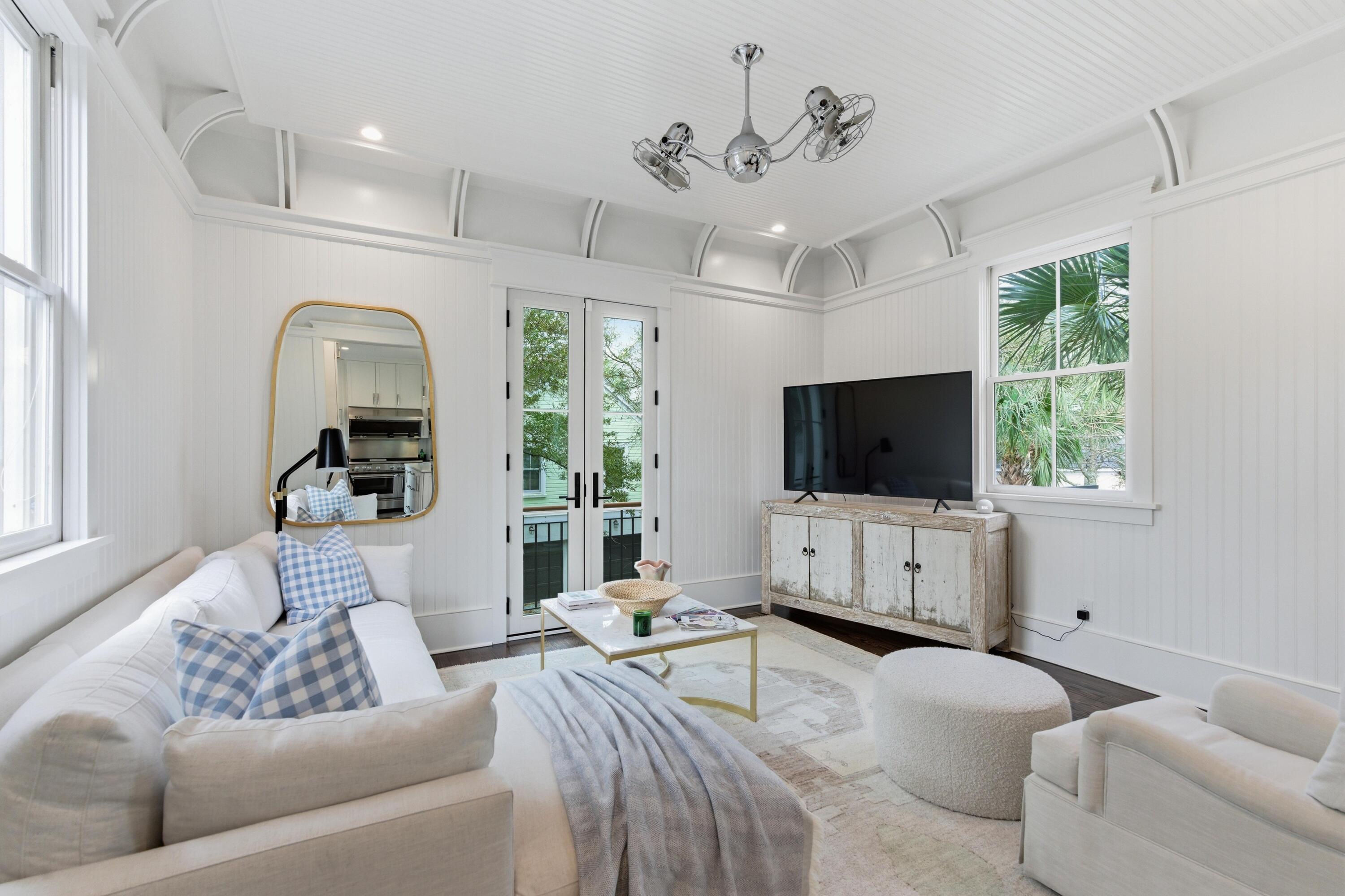 121 Jakes Lane Mount Pleasant, SC 29464 - Photo 10 of 71 25