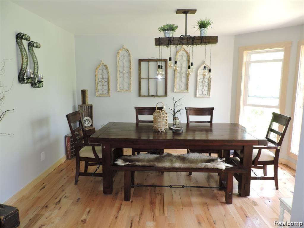 5265 Hickory Ridge Road Holly, MI 48442 - Photo 10 of 43 Dining Room