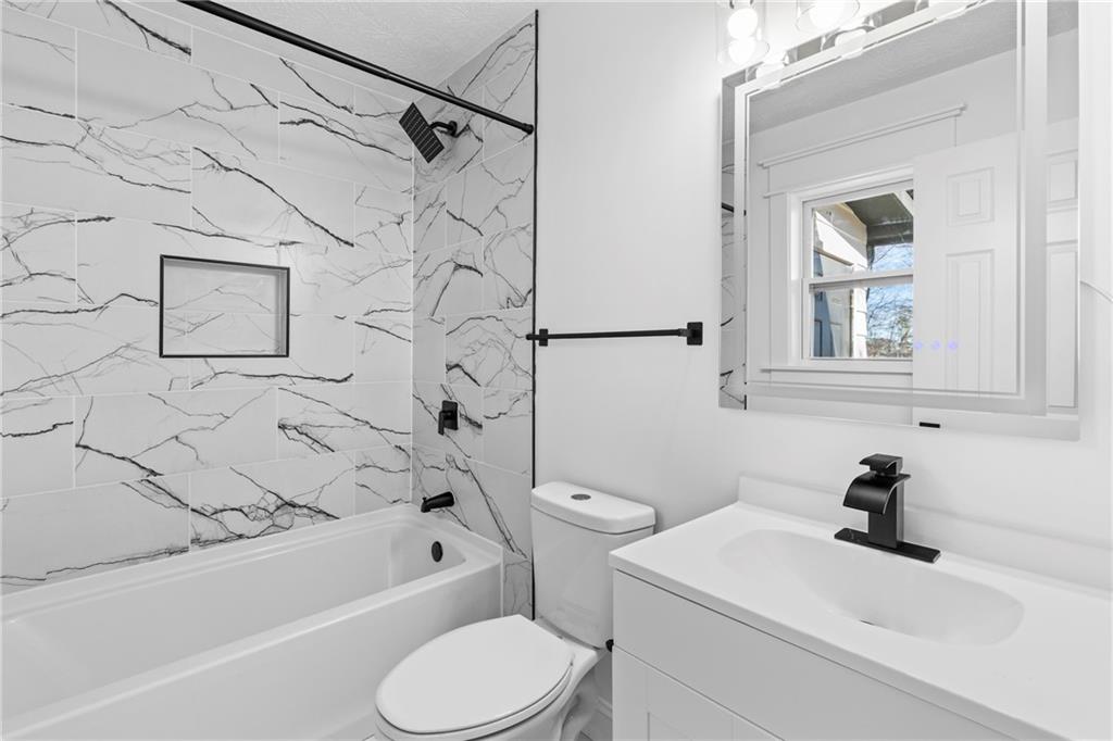 693 Highland Loop Lawrenceville, GA 30046 - Photo 7 of 24