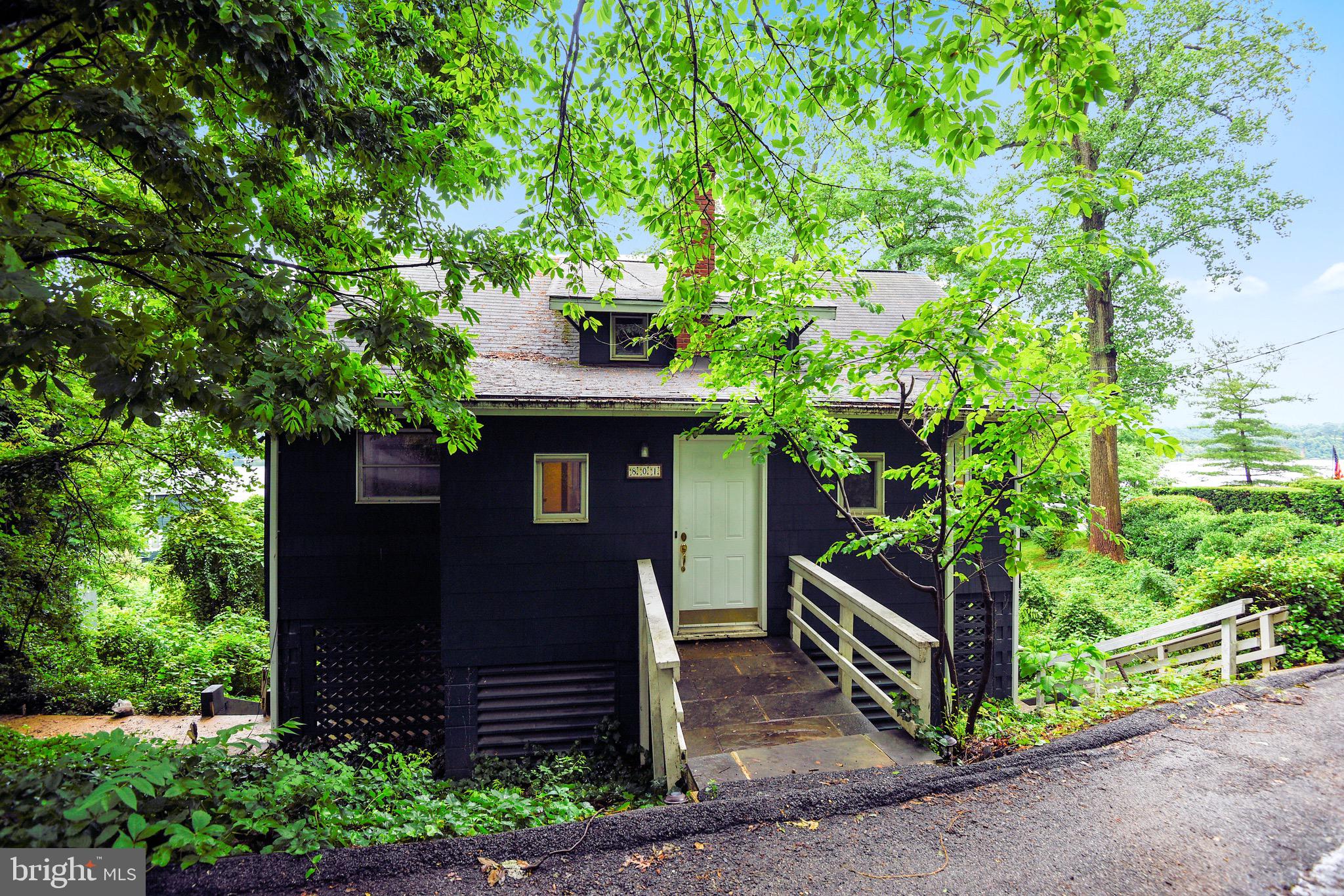 801 Robin Hood Road Annapolis, MD 21405 - Photo 3 of 52 Gallery Image 3