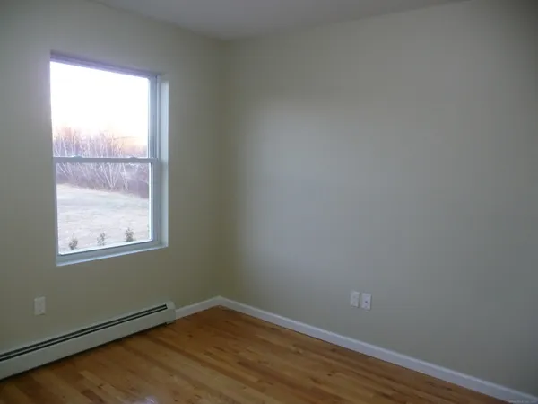 $2,600 | 632 Westchester Road, Unit B, Colchester, CT 06415