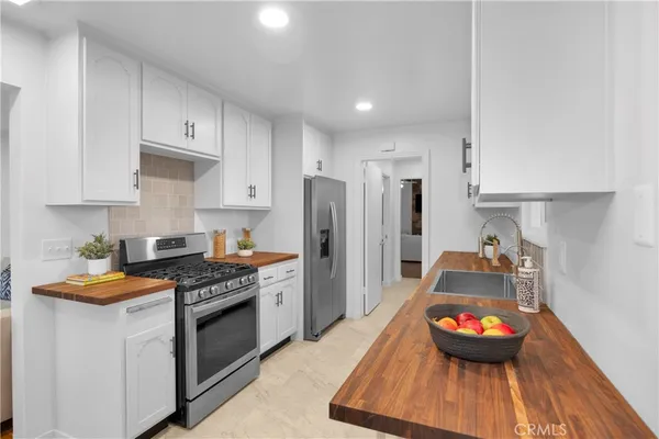 $1,060,000 | 3691 Cortner Avenue, Long Beach, CA 90808