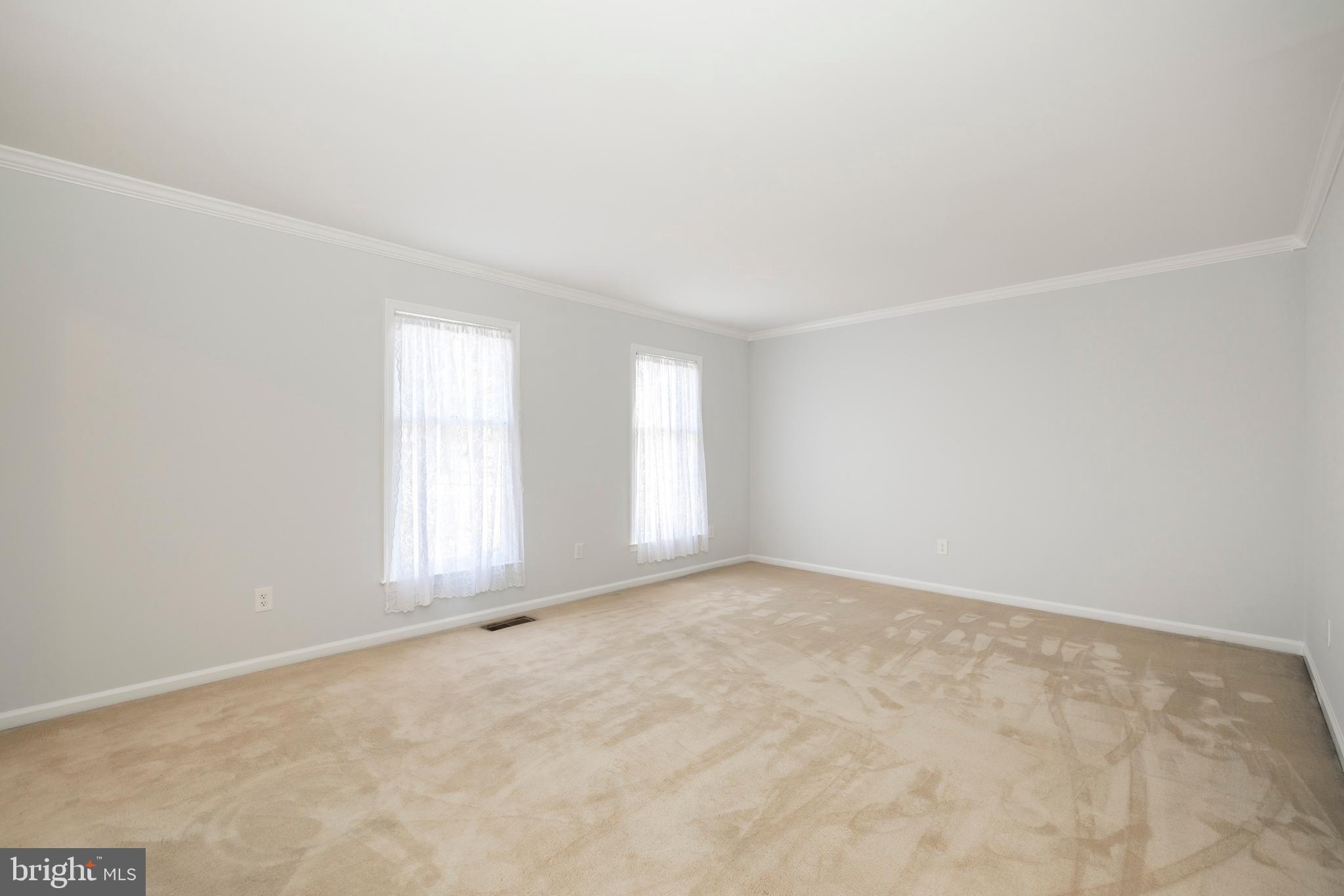 823 Richards Road Wayne, PA 19087 - Photo 9 of 38 Living Room