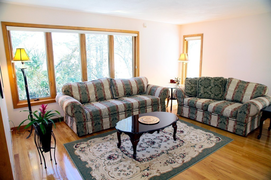 61 Bishop Road Sharon, MA 02067 - Photo 6 of 30