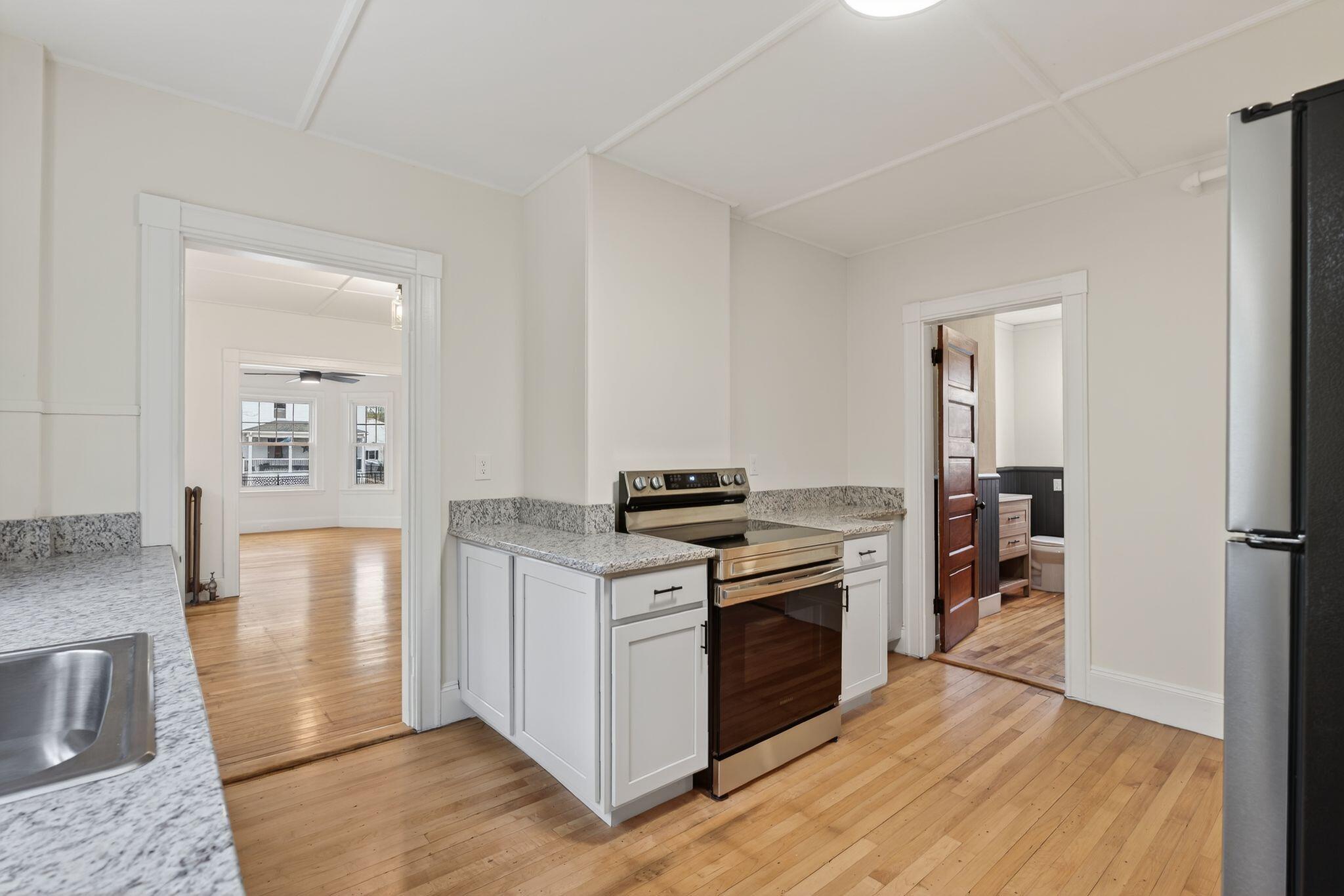 1155 Washington Avenue Portland, ME 04103 - Photo 4 of 54 11_DSC01198