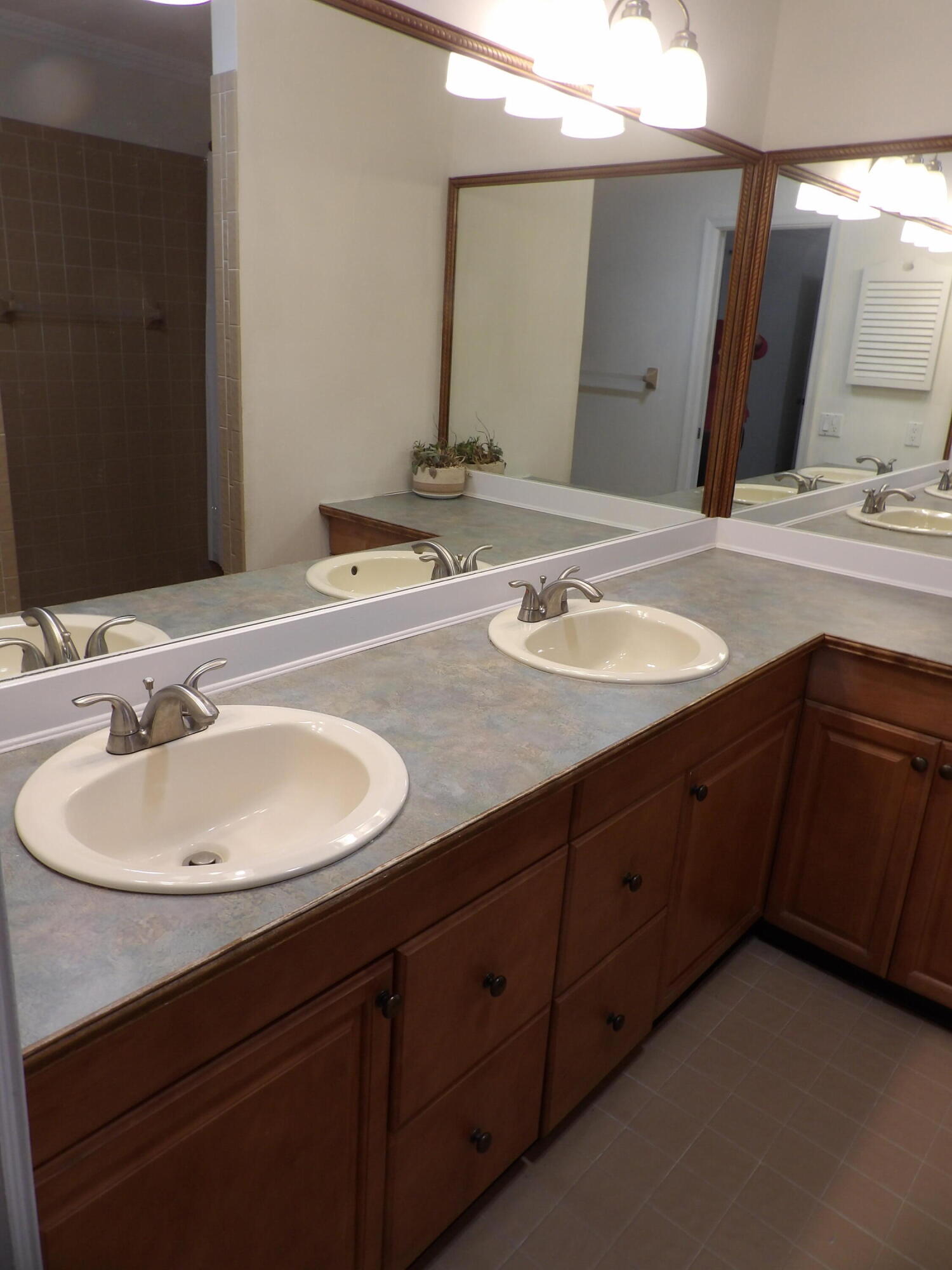 4045 Birchwood Drive Boca Raton, FL 33487 - Photo 10 of 11 Master Bathroom
