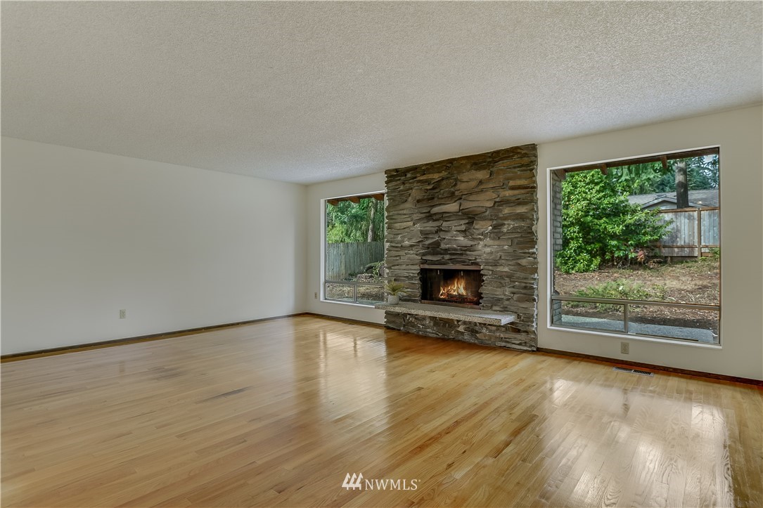 14537 166th Place Southeast Renton, WA 98059 - Photo 3 of 22
