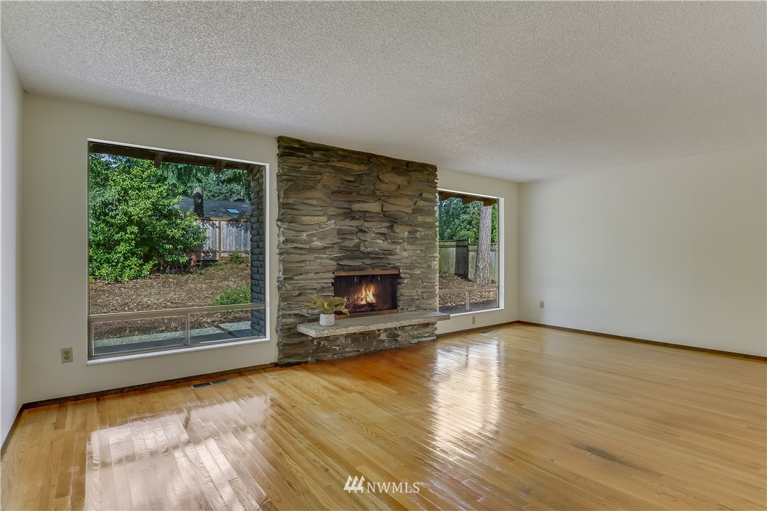 14537 166th Place Southeast Renton, WA 98059 - Photo 4 of 22