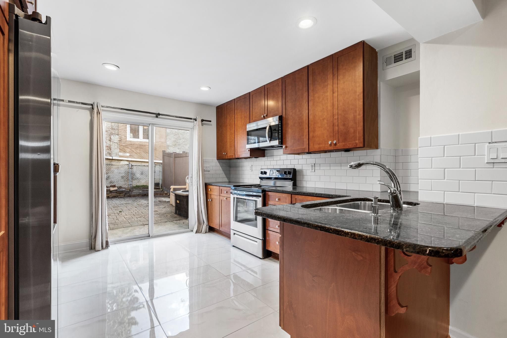 3315 Conrad Street Philadelphia, PA 19129 - Photo 10 of 35 Gallery Image 10
