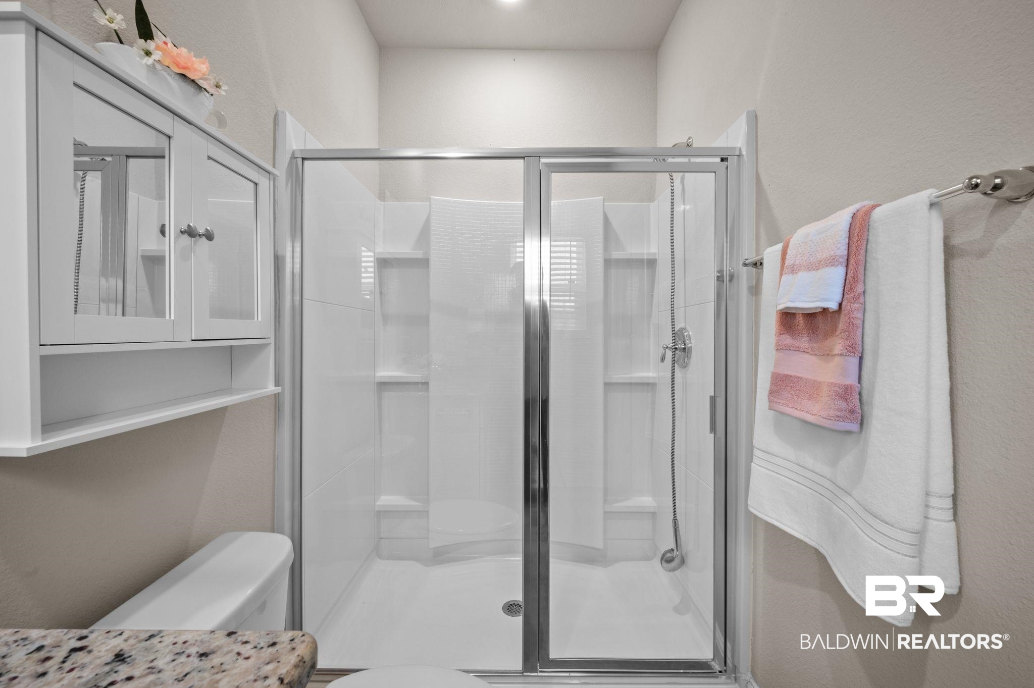 8722 Bronze Lane Foley, AL 36535 - Photo 29 of 38 Private Guest Suite Bath