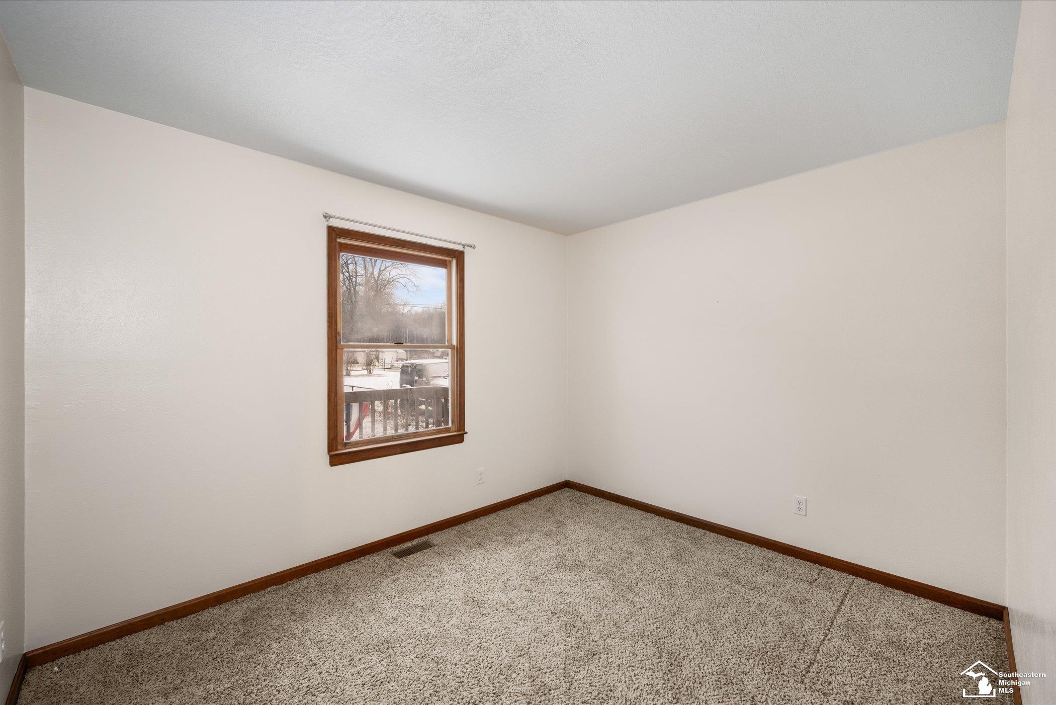 7936 Wiseman Road Lambertville, MI 48144 - Photo 10 of 16