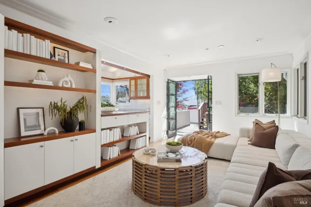 $2,997,000 | 84 Eastview Avenue, Tiburon, CA 94920