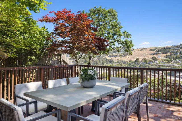$2,997,000 | 84 Eastview Avenue, Tiburon, CA 94920