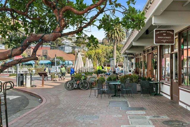 $2,997,000 | 84 Eastview Avenue, Tiburon, CA 94920