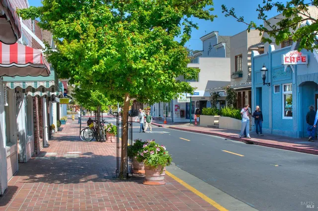 $2,997,000 | 84 Eastview Avenue, Tiburon, CA 94920